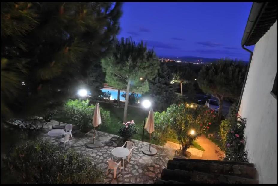 Agriturismo La Ginestrella Civitella D'Arna Extérieur photo