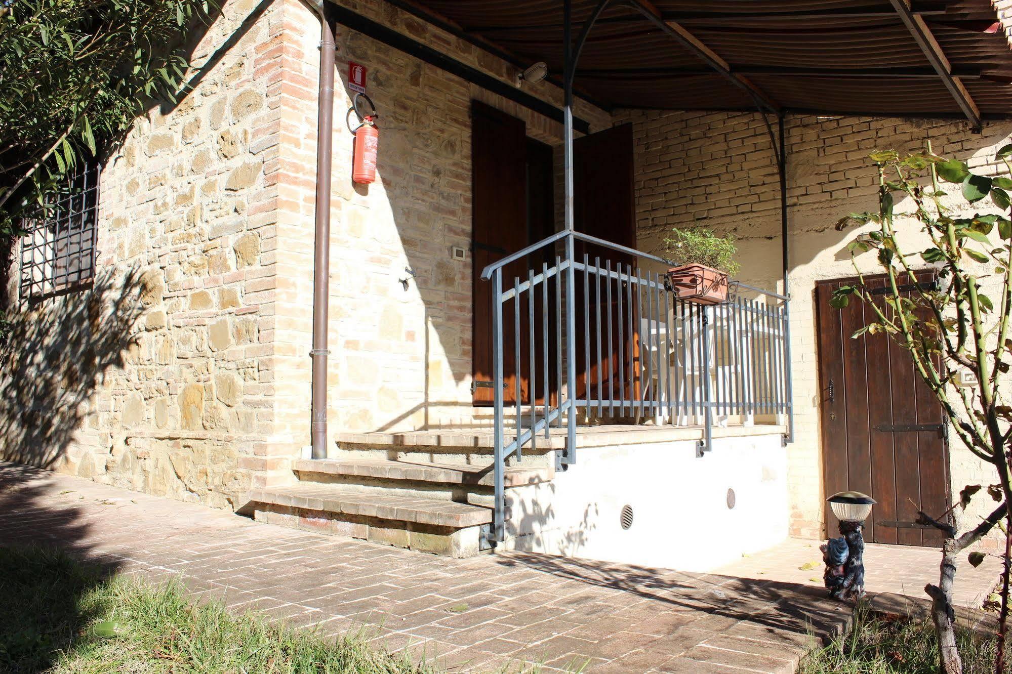 Agriturismo La Ginestrella Civitella D'Arna Extérieur photo