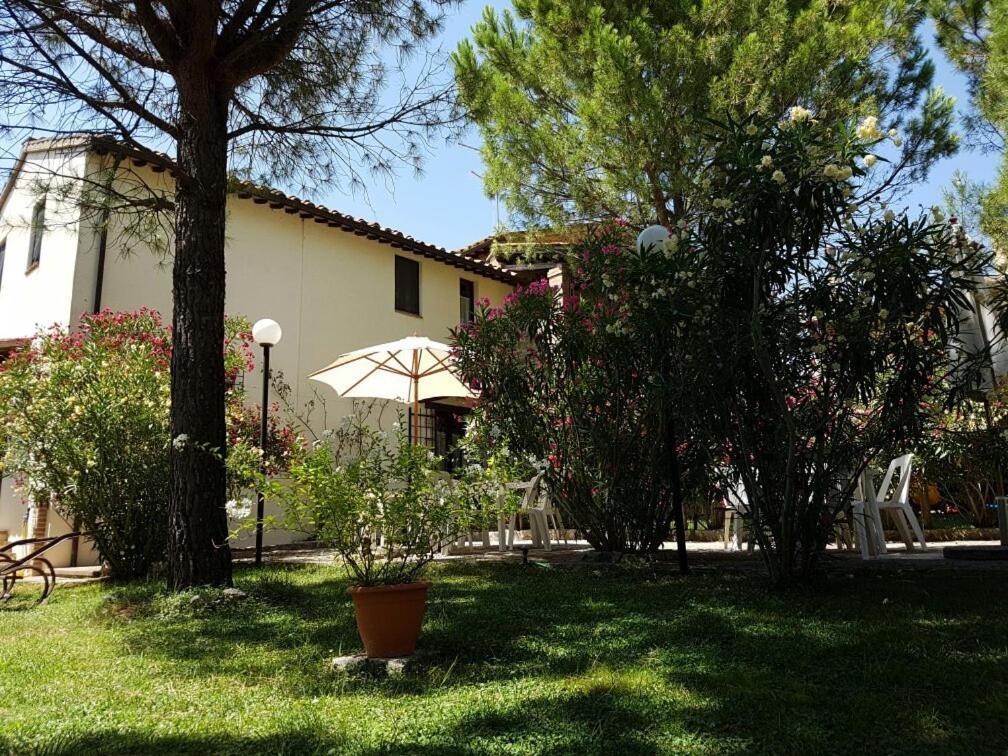 Agriturismo La Ginestrella Civitella D'Arna Extérieur photo
